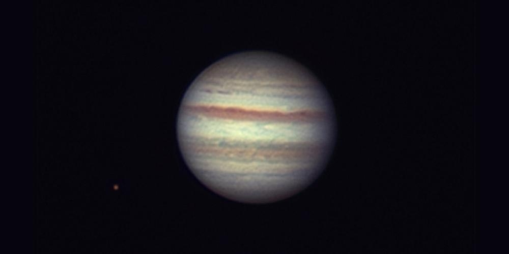 Jupiter gezien door een telescoop