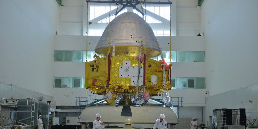 De Chinese Marsverkenner Tianwen-1 wordt klaargemaakt voor de lancering.