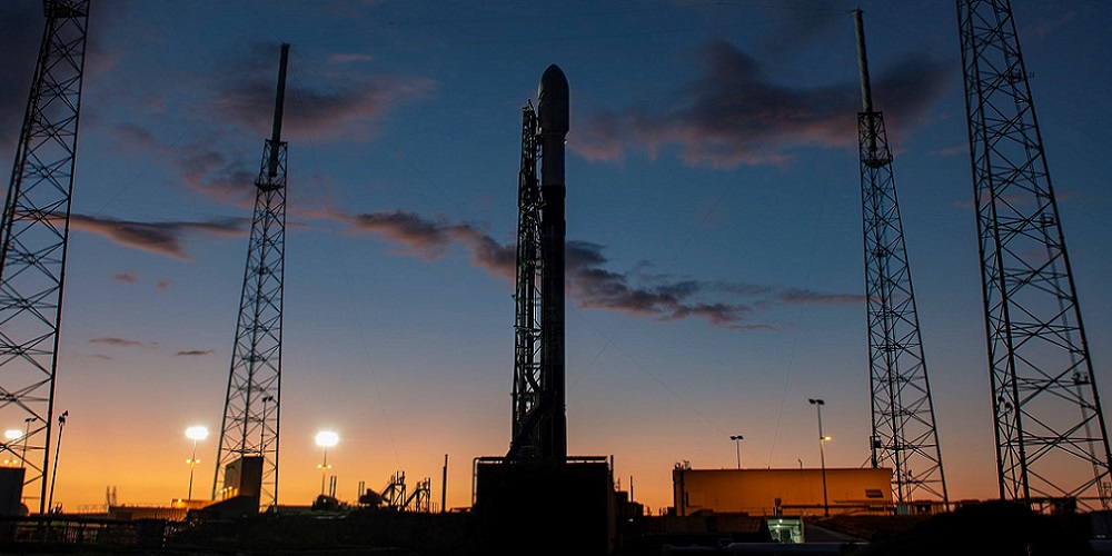 Falcon 9 raket klaar voor de lancering.