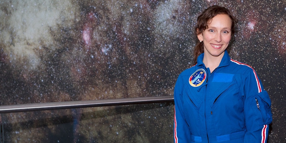 ESO-astronoom Suzanna Randall is geselecteerd als nieuwe trainee van het initiatief Astronautin, dat tot doel heeft de eerste vrouwelijke Duitse astronaut te trainen en haar voor een onderzoeksmissie naar het internationale ruimtestation ISS te sturen.
