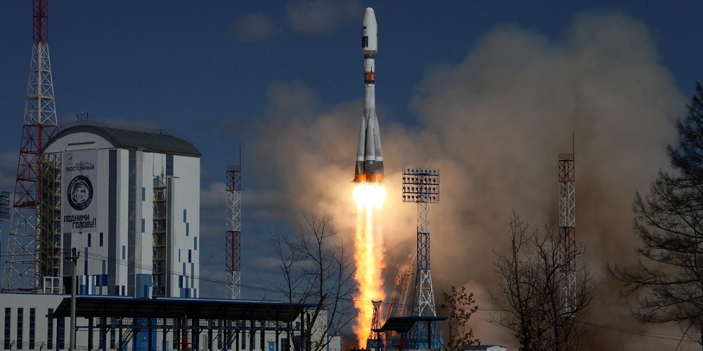 Lancering van de eerste Sojoez raket vanop de nieuwe Vostochny lanceerbasis