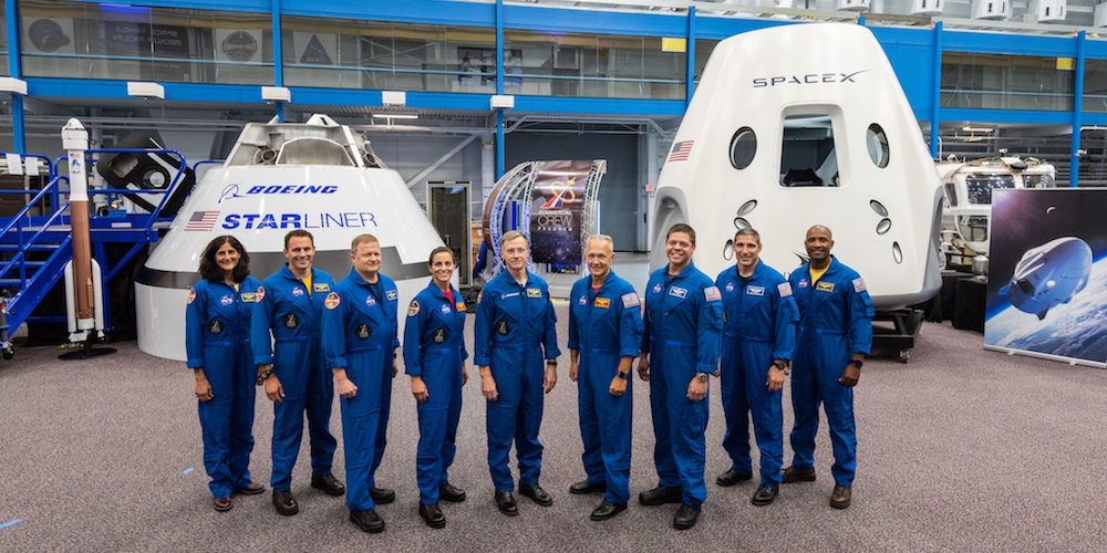 De groep van Amerikaanse astronauten die binnen enkele jaren met privéraketten naar de ruimte gaan vliegen. 