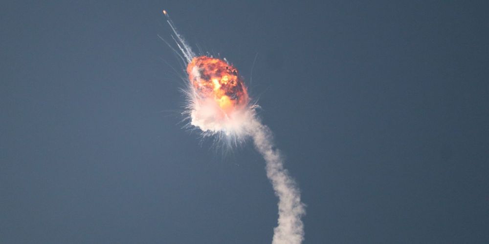 Explosie van de eerste Alpha raket. 