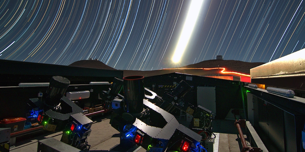 De Next-Generation Transit Survey (NGTS) maakt deel uit van de ESO-sterrenwacht op Paranal, in het noorden van Chili